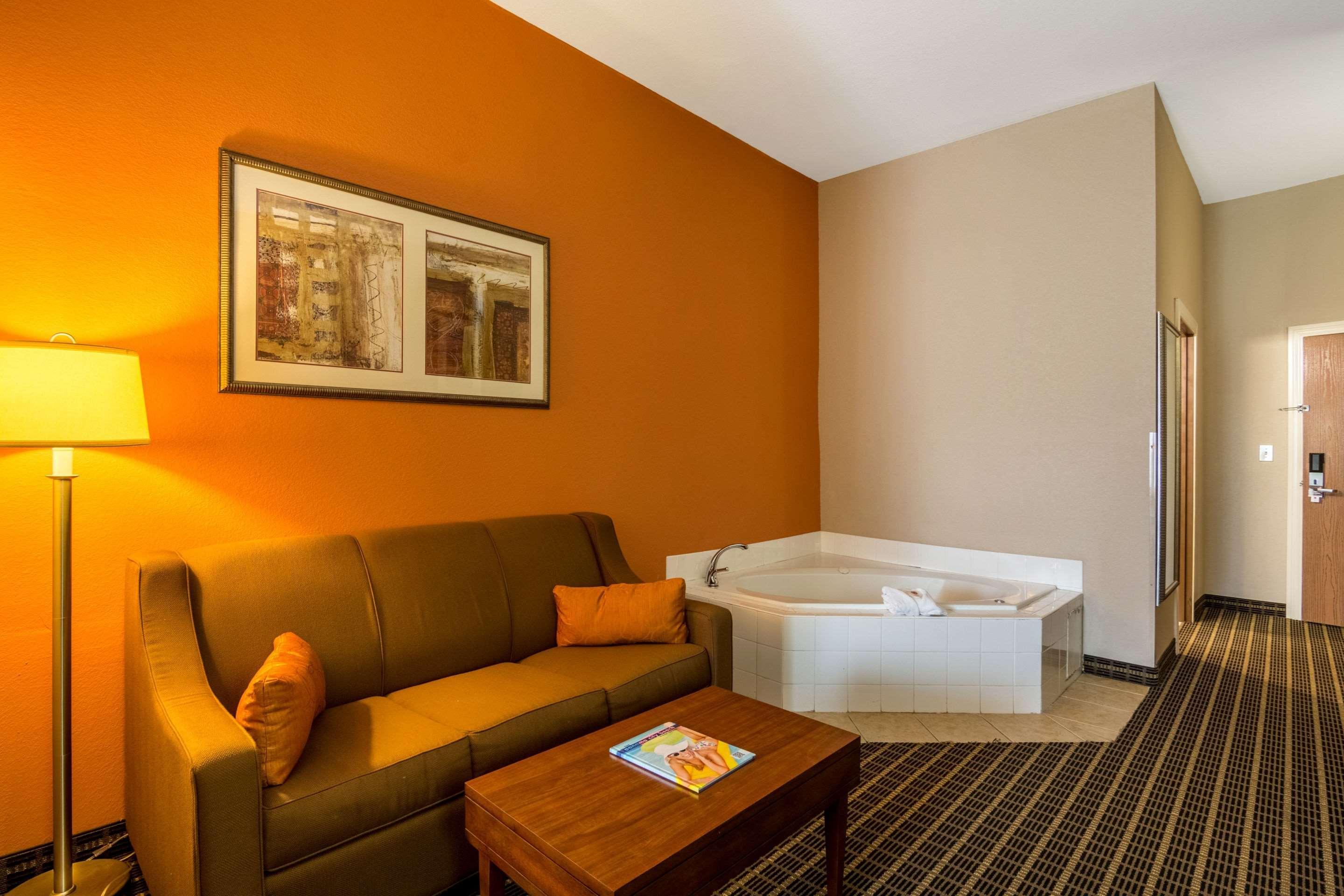 Comfort Suites Panama City Beach Exterior photo